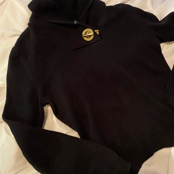 Black classic Ralph Lauren sweater. Gold rl button - Picture 3 of 8